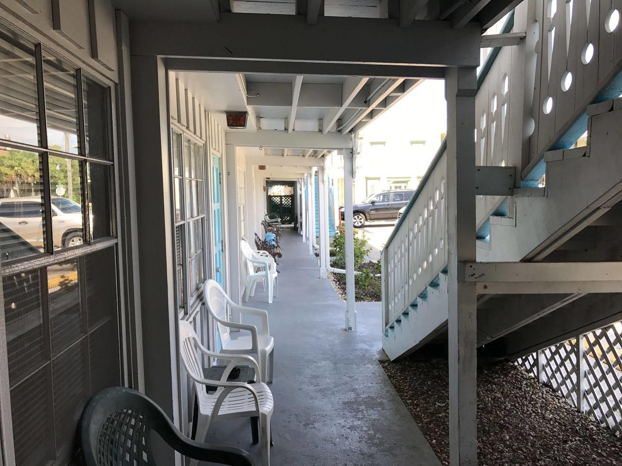 Cedar Inn Cedar Key Exterior photo
